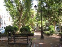 SevillaDays 025  Sometimes you find these lovely small parks.